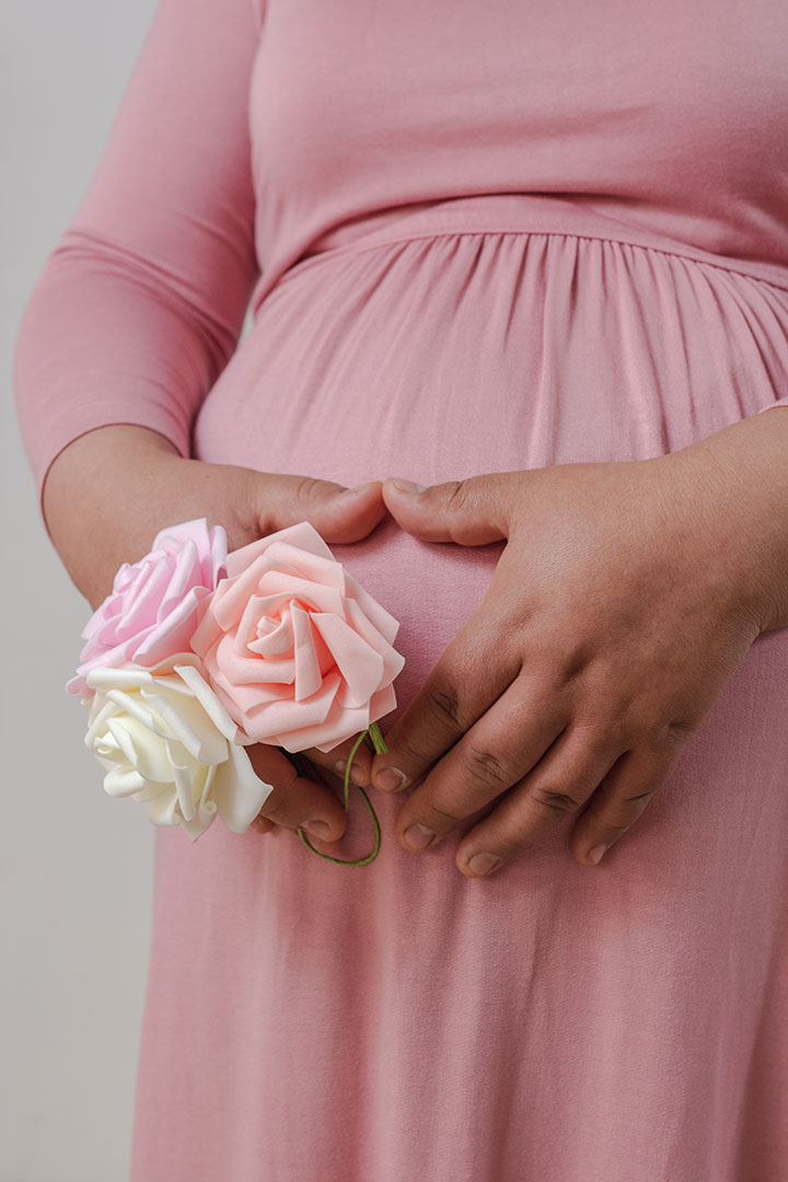 sesión de maternidad y embarazo esencial